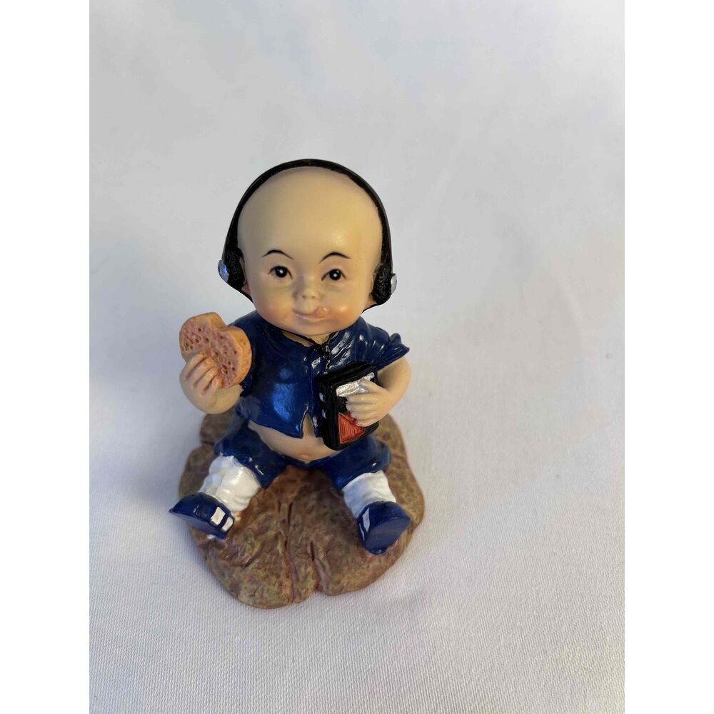 Asian Master Sport Small Sculptures Figurine‎